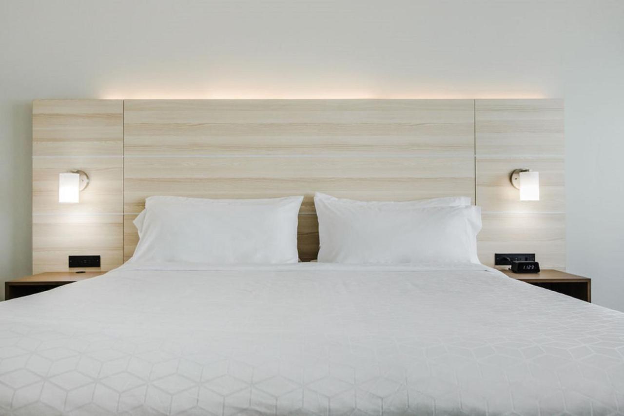Holiday Inn Express & Suites Edmonton N - St Albert By Ihg Saint Albert Ngoại thất bức ảnh