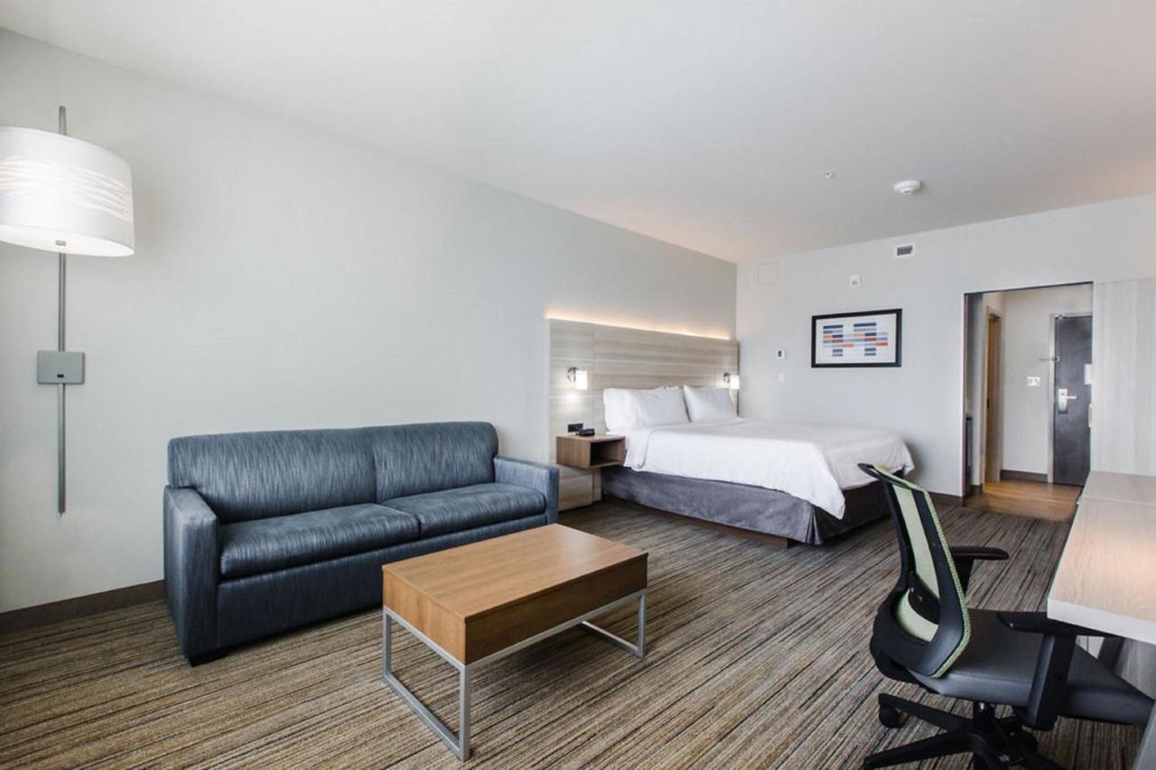 Holiday Inn Express & Suites Edmonton N - St Albert By Ihg Saint Albert Ngoại thất bức ảnh