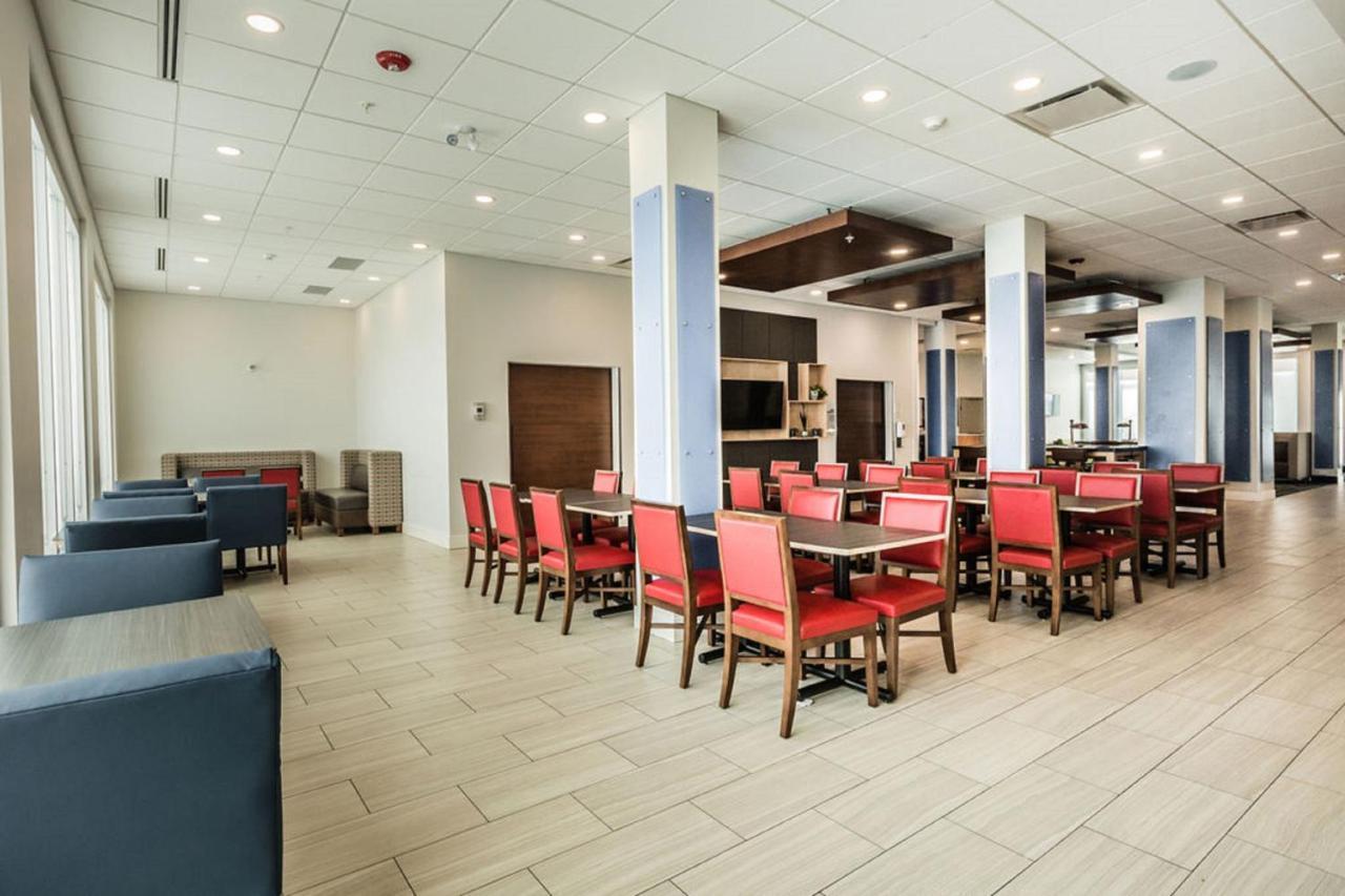 Holiday Inn Express & Suites Edmonton N - St Albert By Ihg Saint Albert Ngoại thất bức ảnh